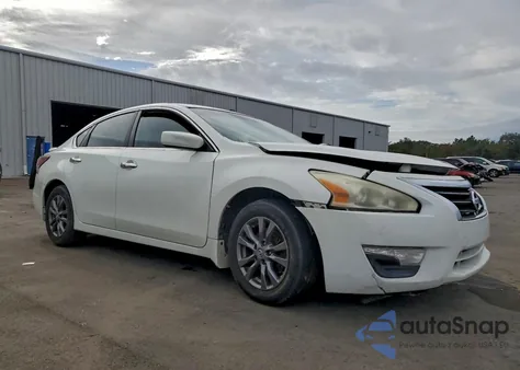 2015 Nissan Altima 2.5 from USA, damaged, VIN 1N4AL3AP1FC448740